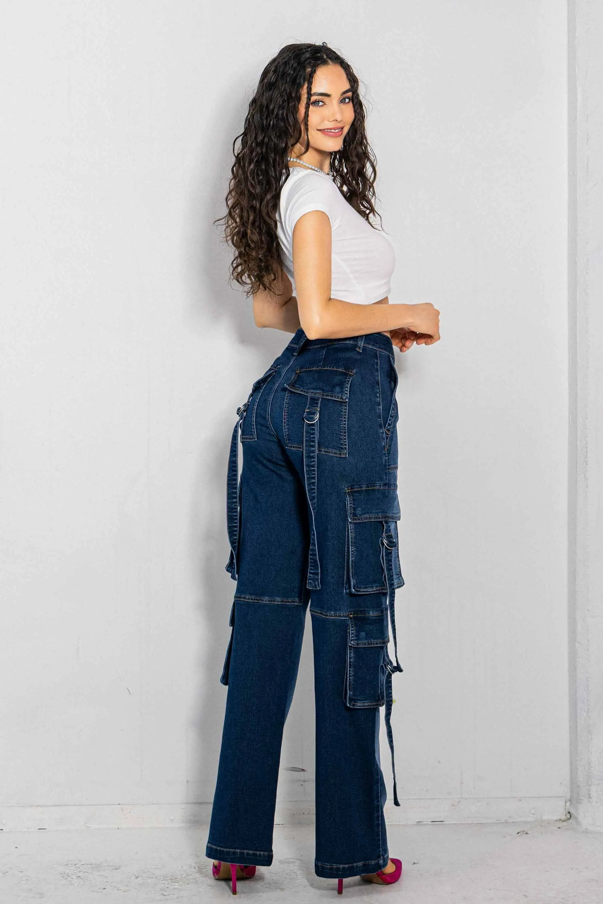 Mid-Rise Wideleg Cargo Jeans