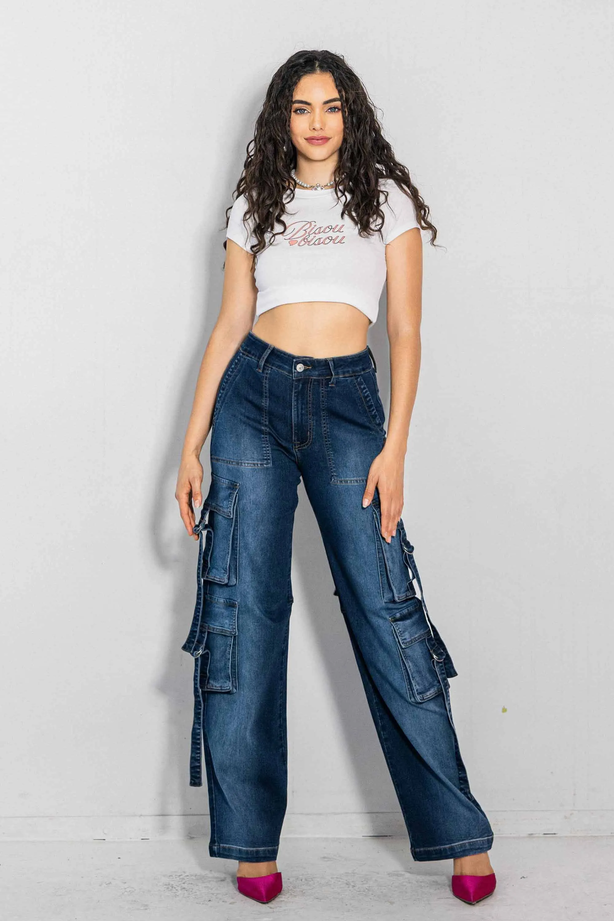 Mid-Rise Wideleg Cargo Jeans