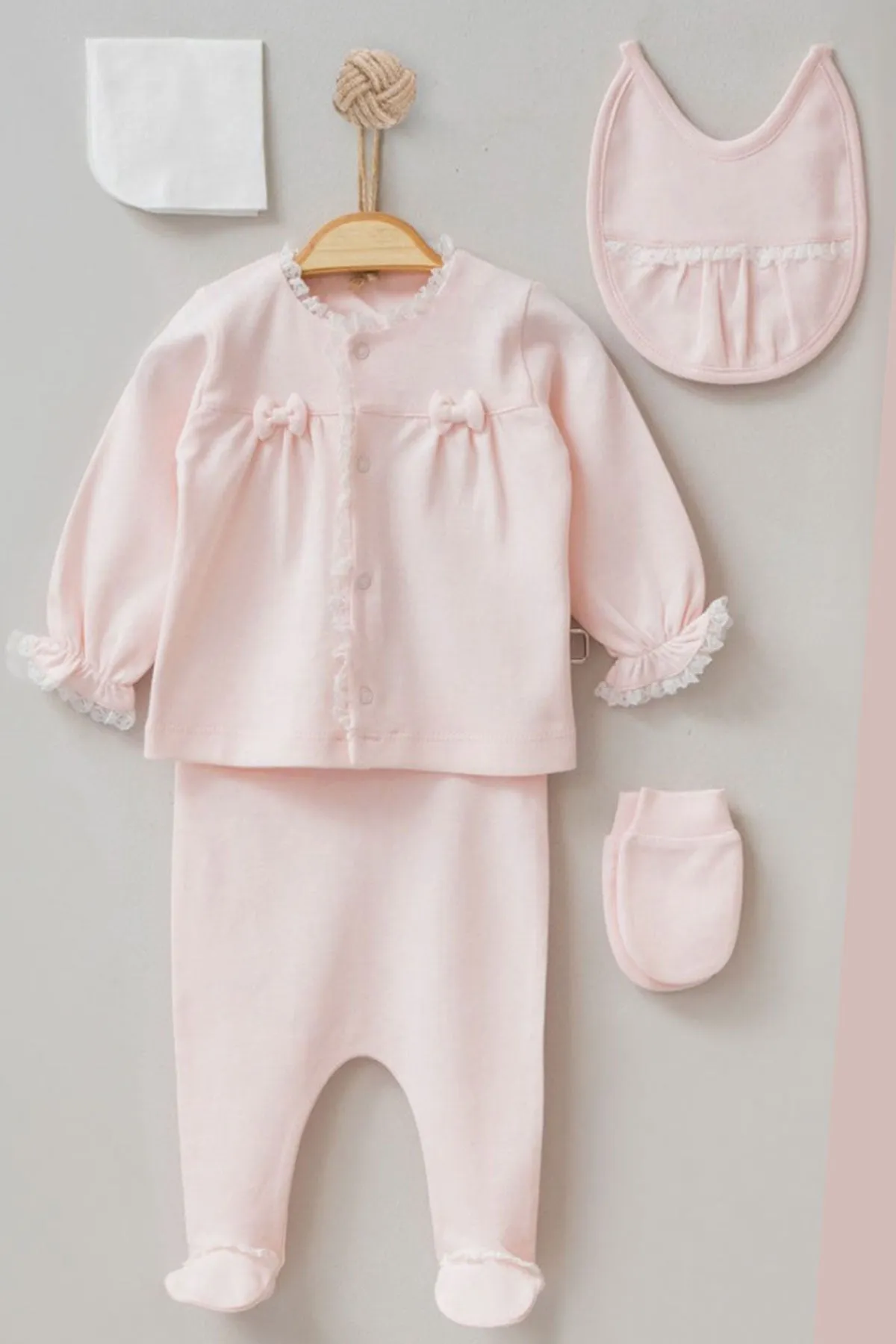 Mila Newborn Coming Home Set (11 Pcs)