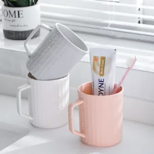 Minimalist Plastic Toothbrush Cup, HG0081