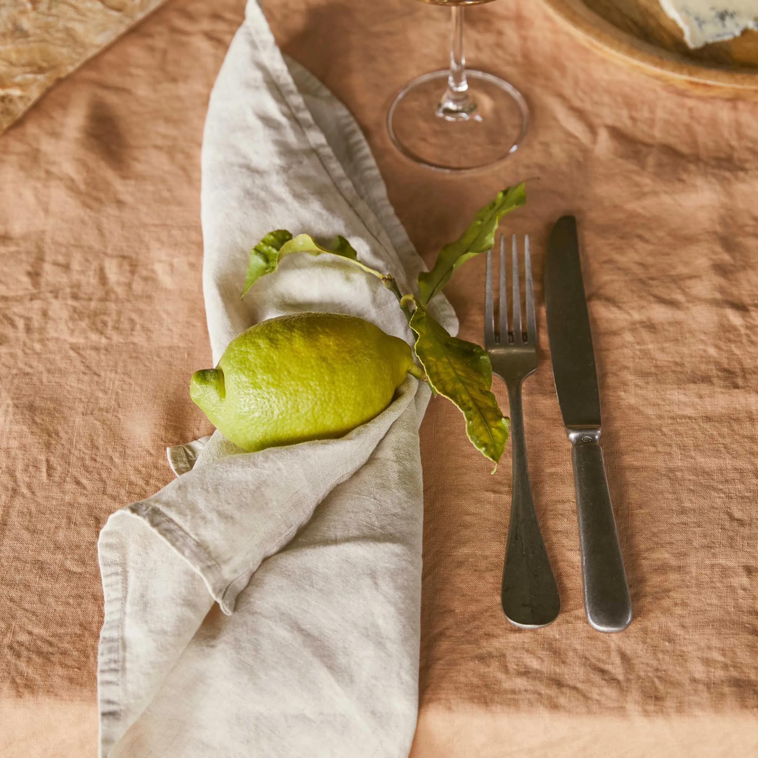 Miral Linen Table Cloth [Pale terracotta]