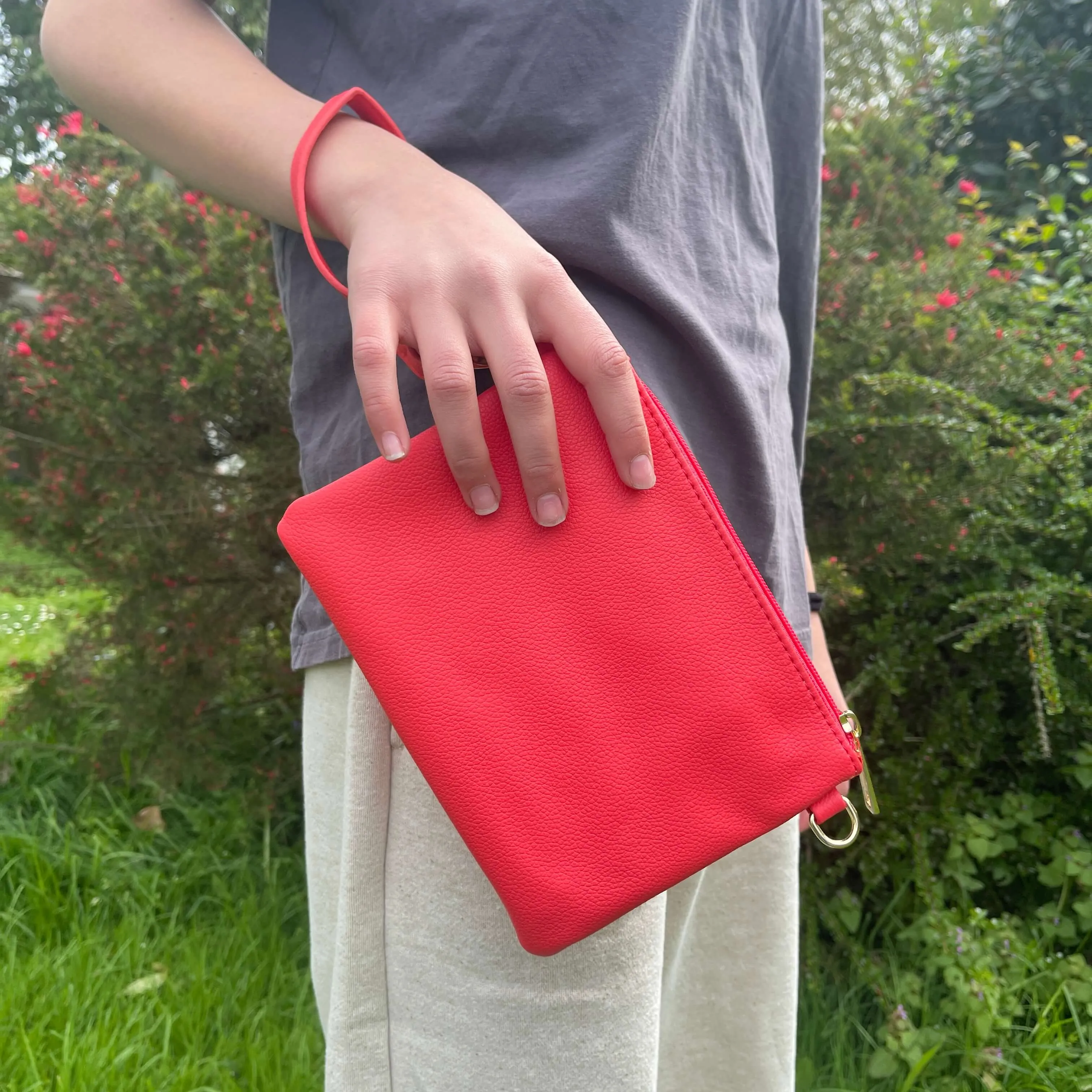 MOANA RD Viaduct Clutch - Red