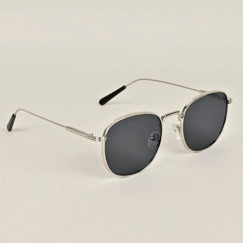 Modern Noir Round Sunglasses