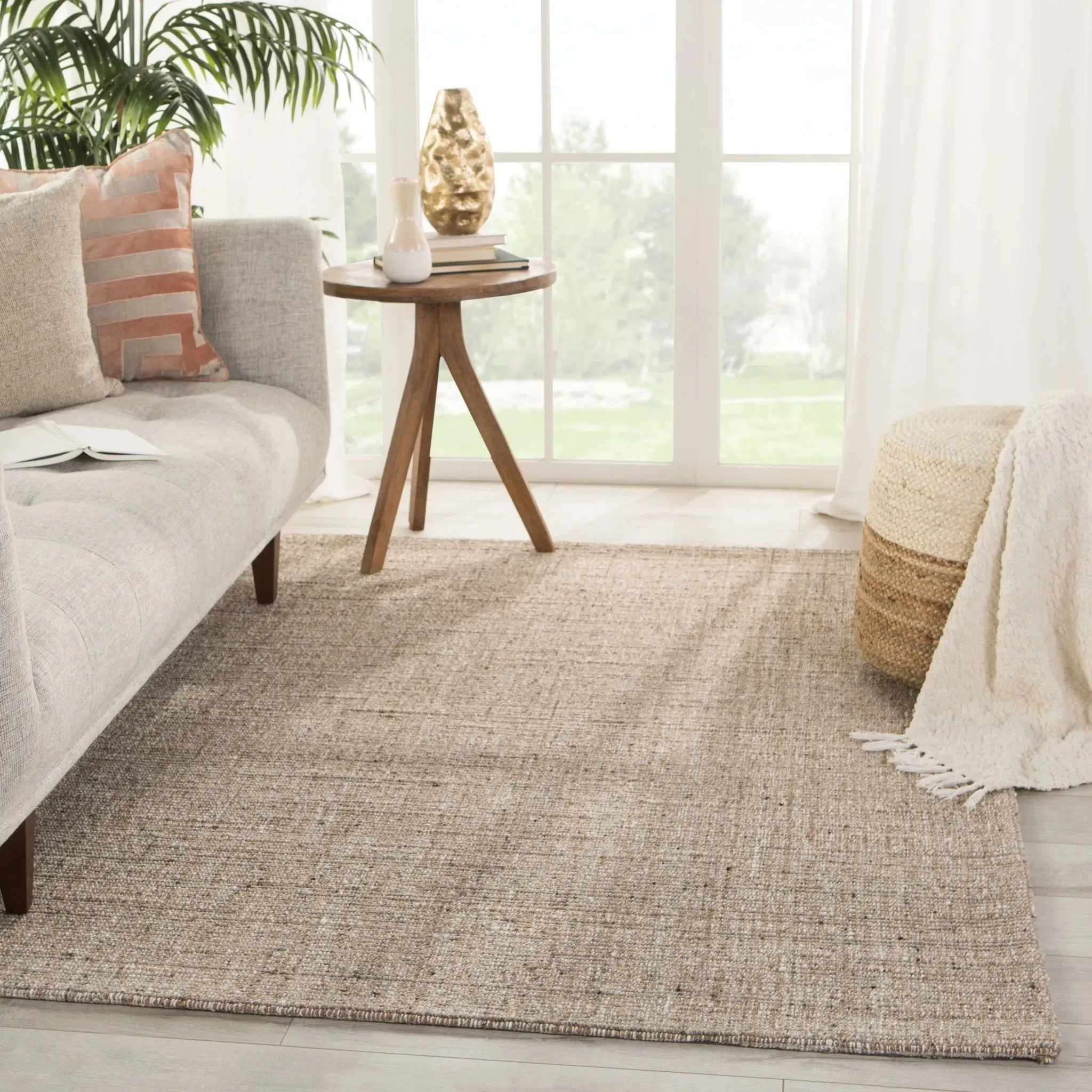 Monterey MOY01 Tan/Black Rug