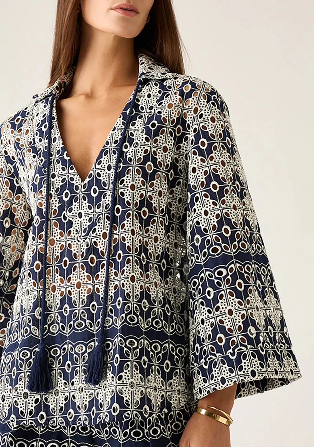 MOS THE LABEL | PEDRA EMBROIDERY BLOUSE | NAVY