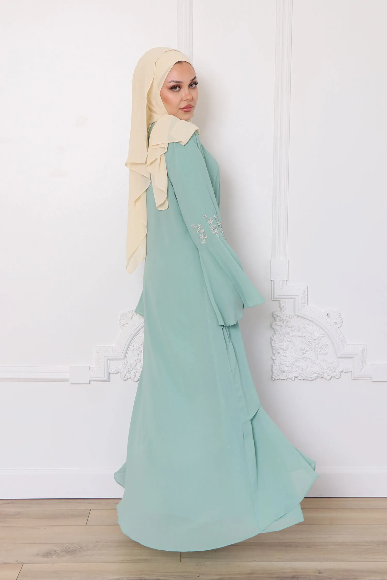 Mouna Chiffon Layered Abaya - Mint