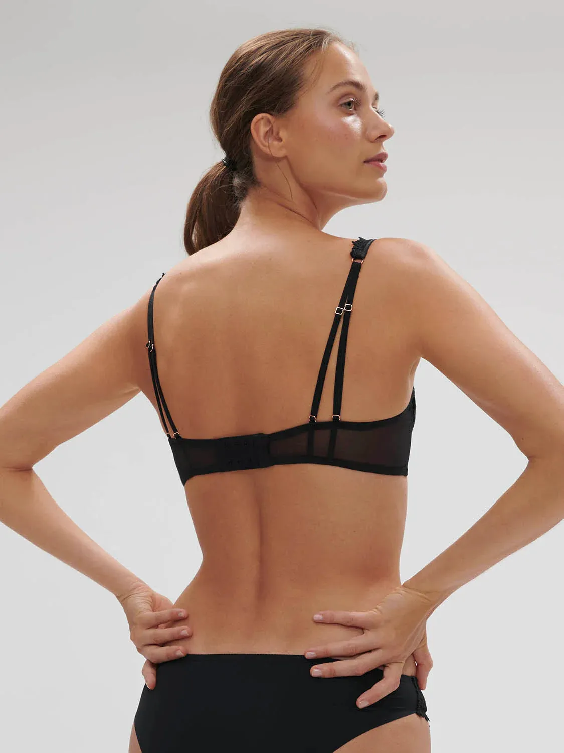 Mystic Demi-Cup Bra In Black - Simone Perele