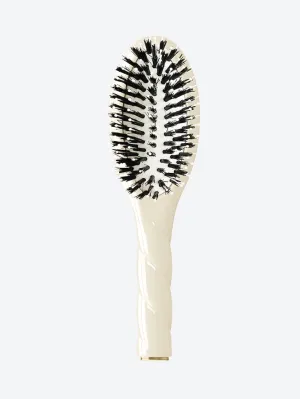 N.03 THE ESSENTIAL SOFT BABY BRUSH CREAMY WHITE