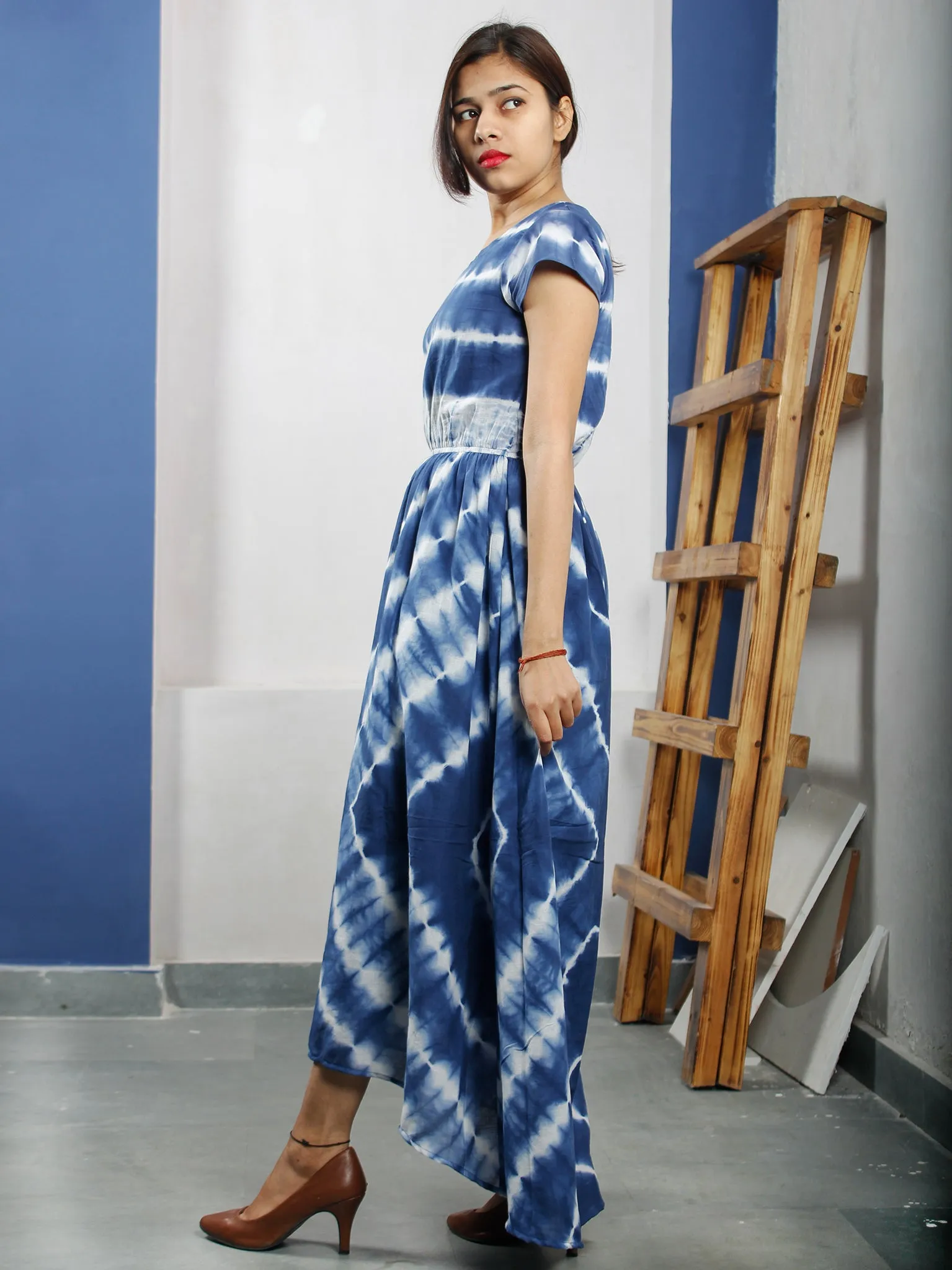 Naaz Neelofar - Indigo White Tie And Dye Cotton High Low Dress With Elasticated Waist  - DS48F001