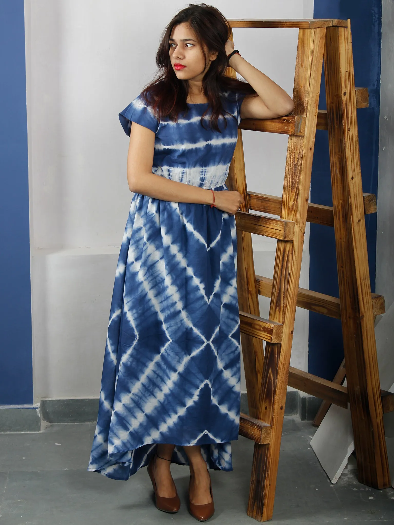 Naaz Neelofar - Indigo White Tie And Dye Cotton High Low Dress With Elasticated Waist  - DS48F001