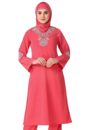 Nabila Tunic