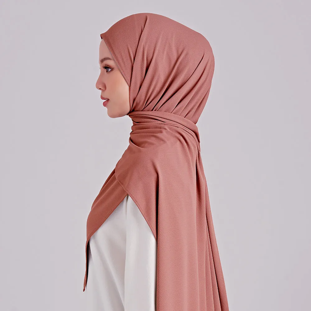 Najwa Sport Shawl - Daring