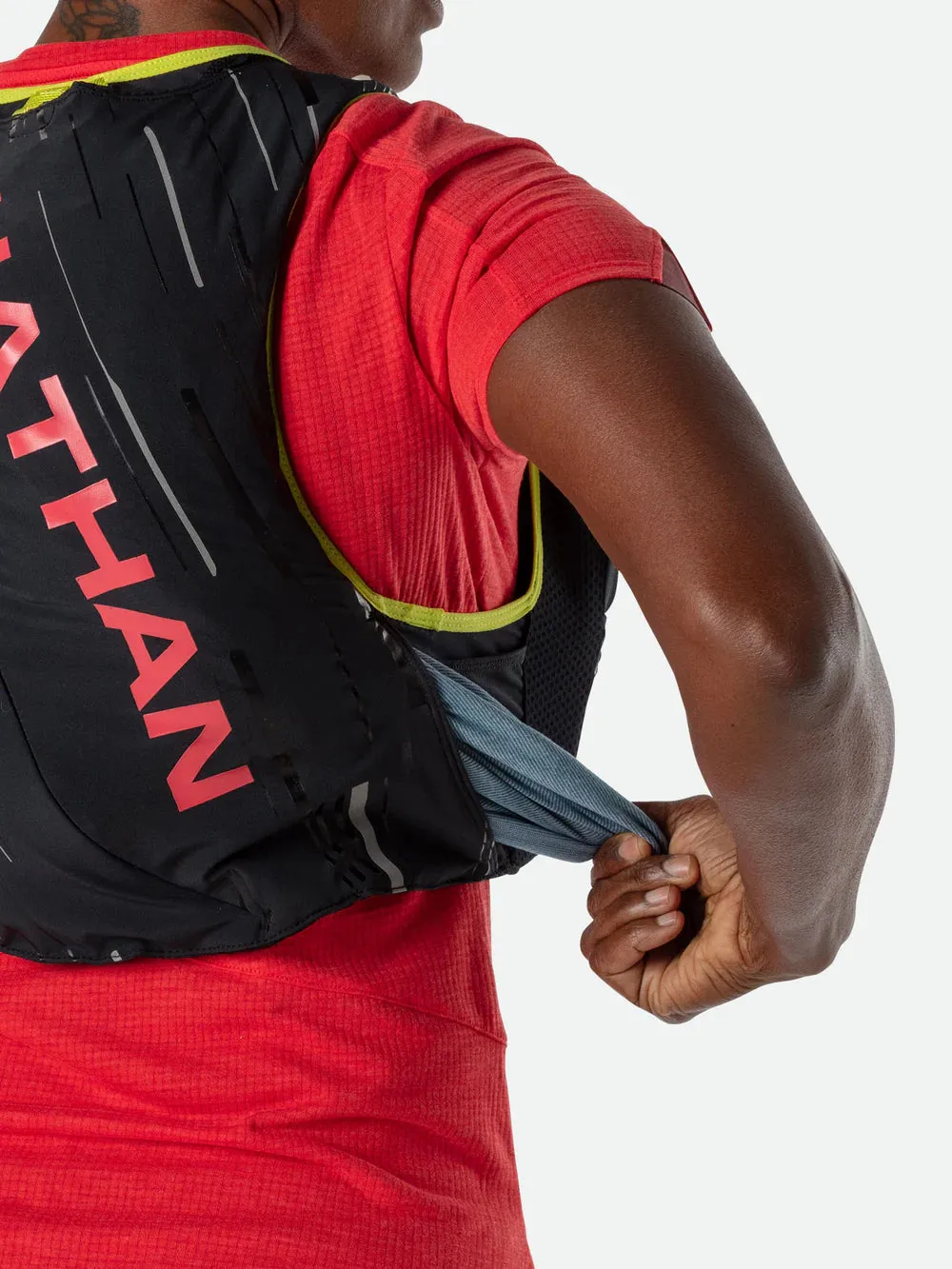 Nathan | Pinnacle 4L Hydration Race Vest | Women's | Black/Hibiscus