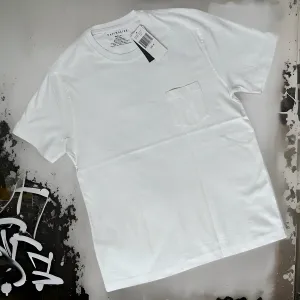 *NATURAL LIFE* (WHITE) SOFT COTTON TEES WITH FRONT POCKET