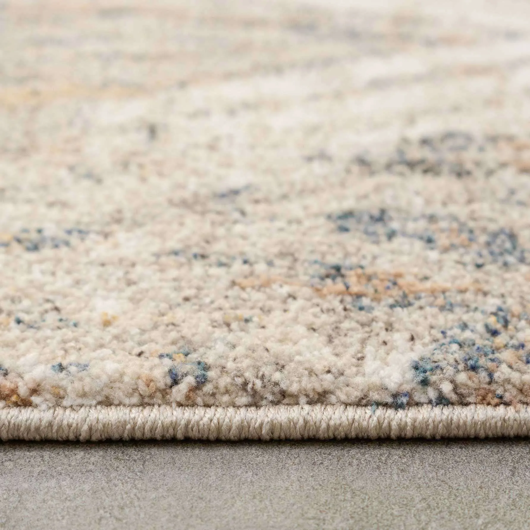 Natural Toned Diamond Living Room Rug - Warner