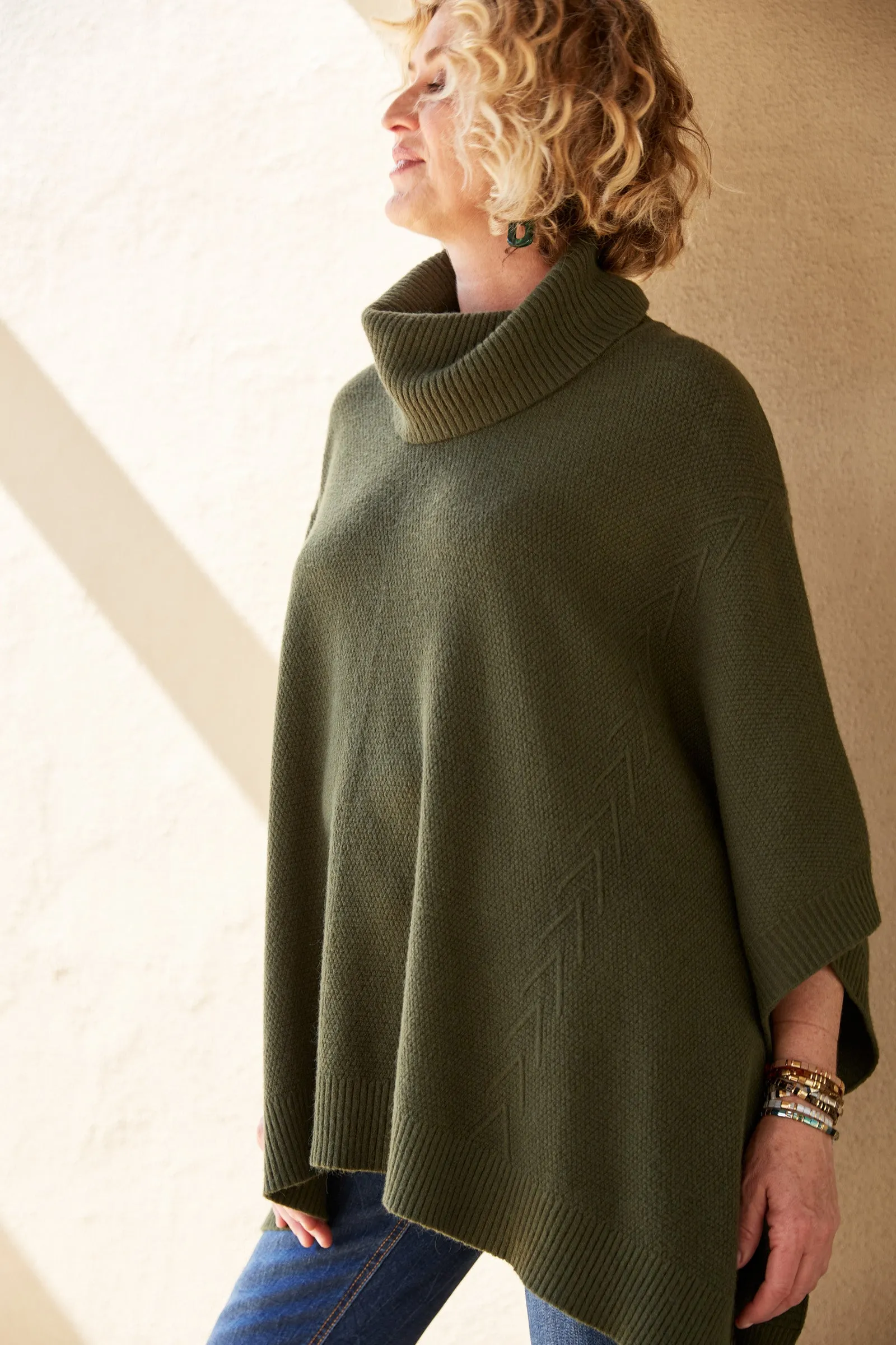 Nawi Poncho - Olive