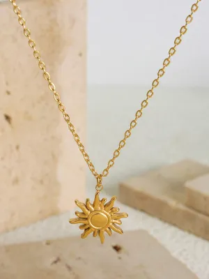 New clavicle chain fashionable simple small sun pendant titanium steel necklace