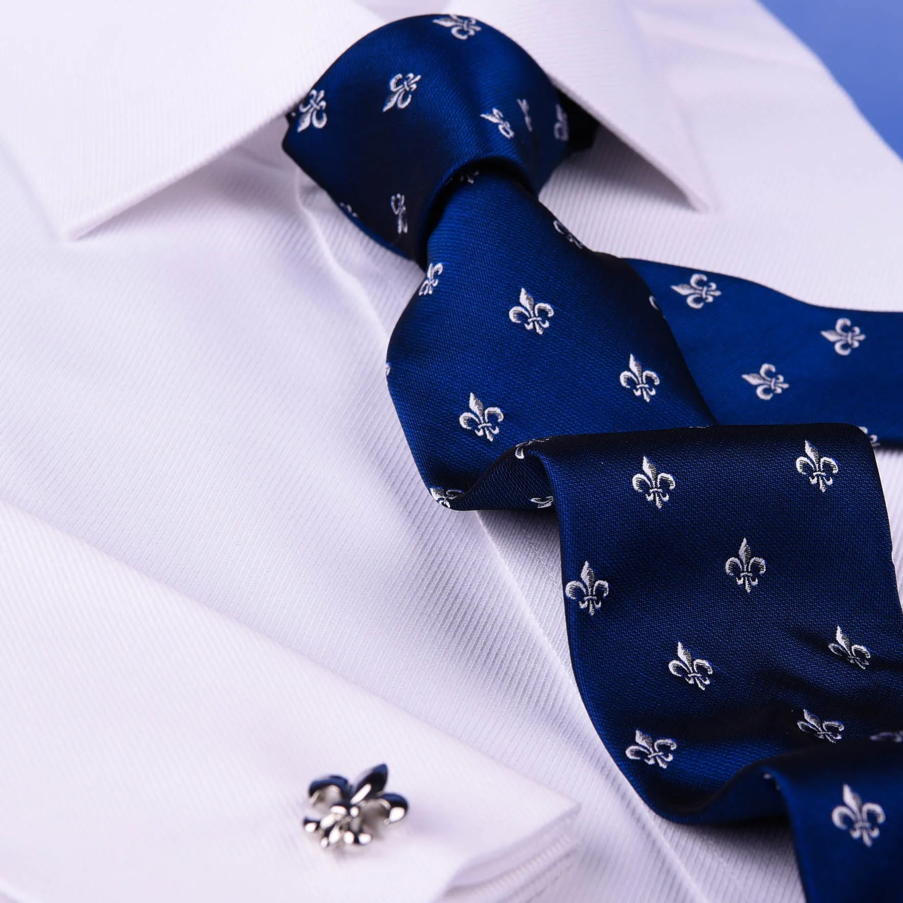 New Navy Blue Italian Fleur-De-Lis Designer Tie 3" Necktie Florentine Accessory