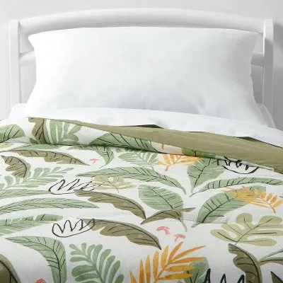 New - Toddler Botanical Print Kids' Comforter Green - Pillowfort