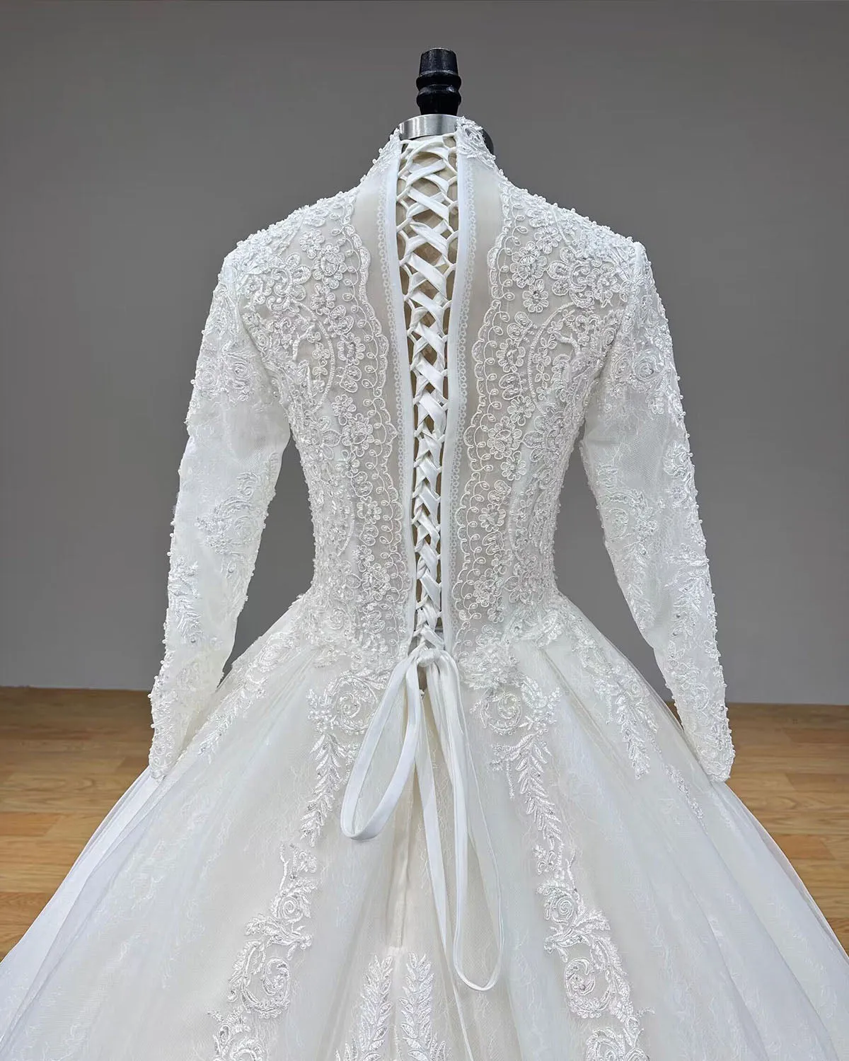 Newest Long Sleeve V-Neck Luxury Wedding Dress with Pearls and Lace-Up Back