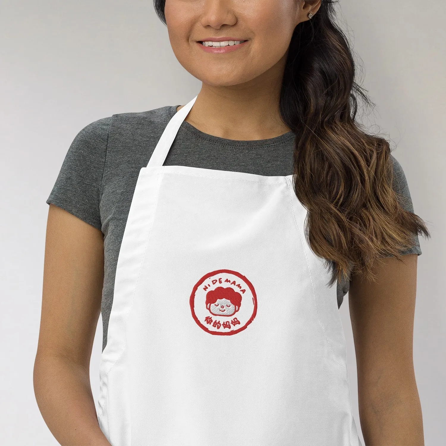 Ni De Mama Embroidered Apron