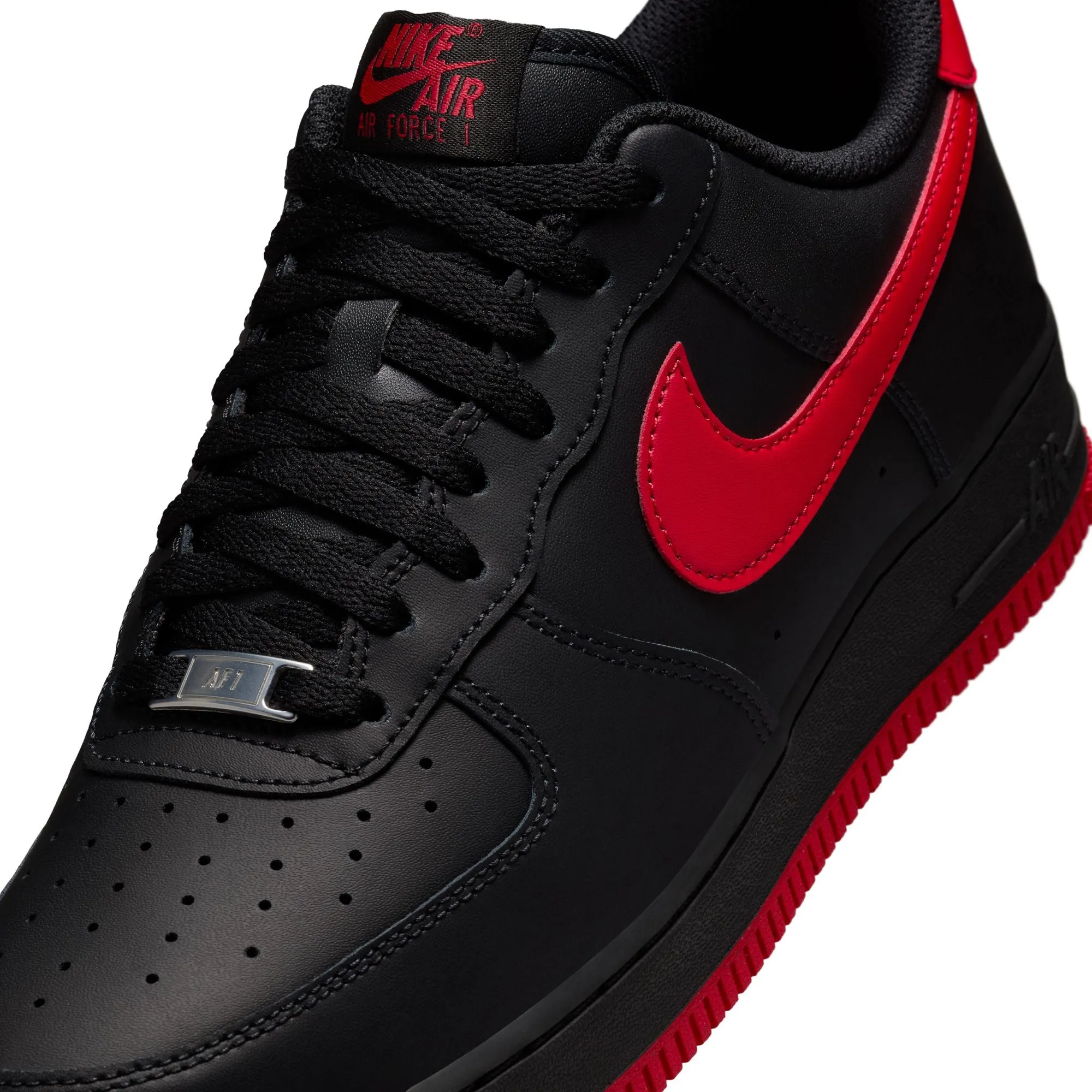 Nike Air Force 1 ‘07 (Black/University Red-Black)