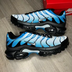 Nike Air Max Plus Black Blue Gradient