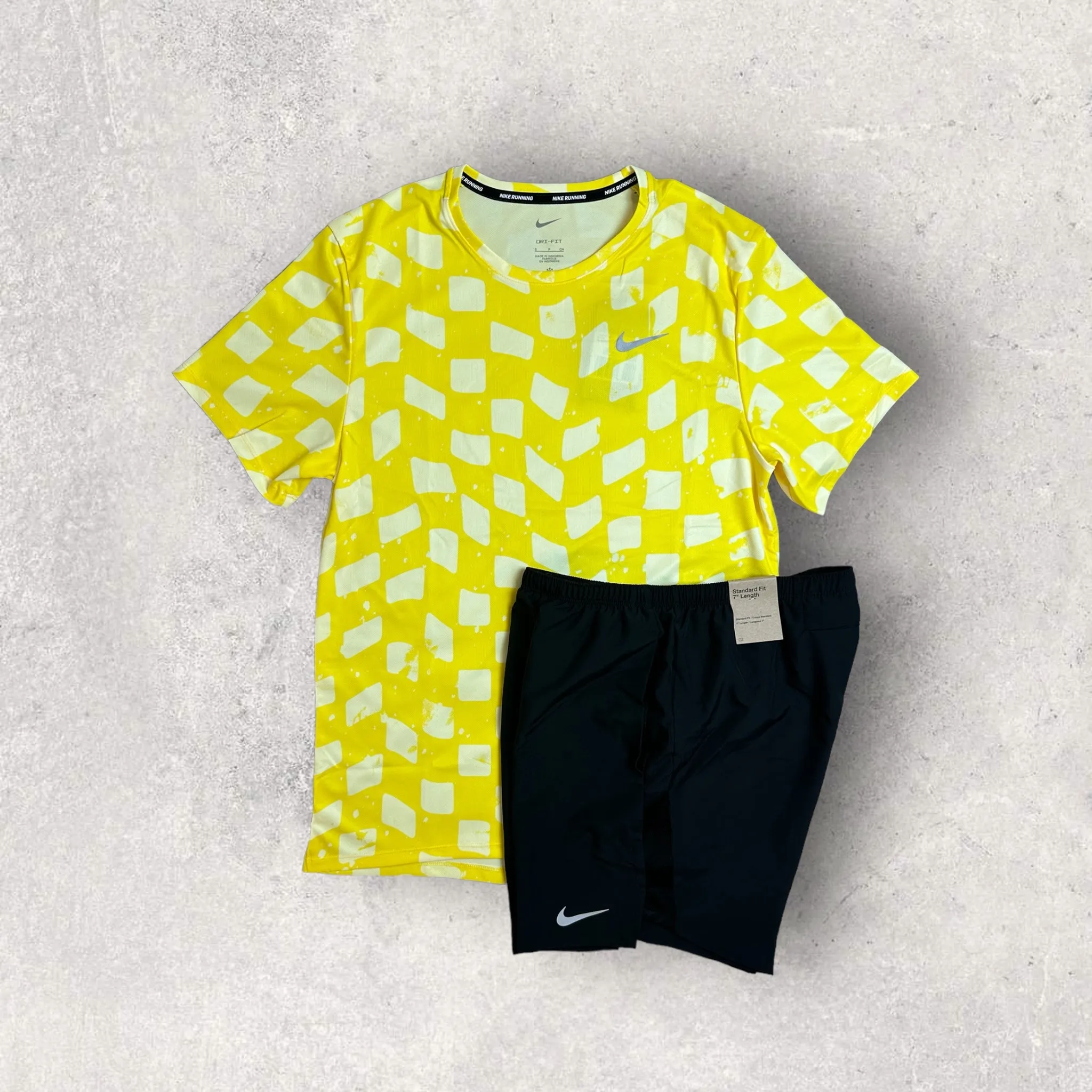 NIKE MILER SS DYE T-SHIRT/SHORT SET - OPTI YELLOW/BLACK