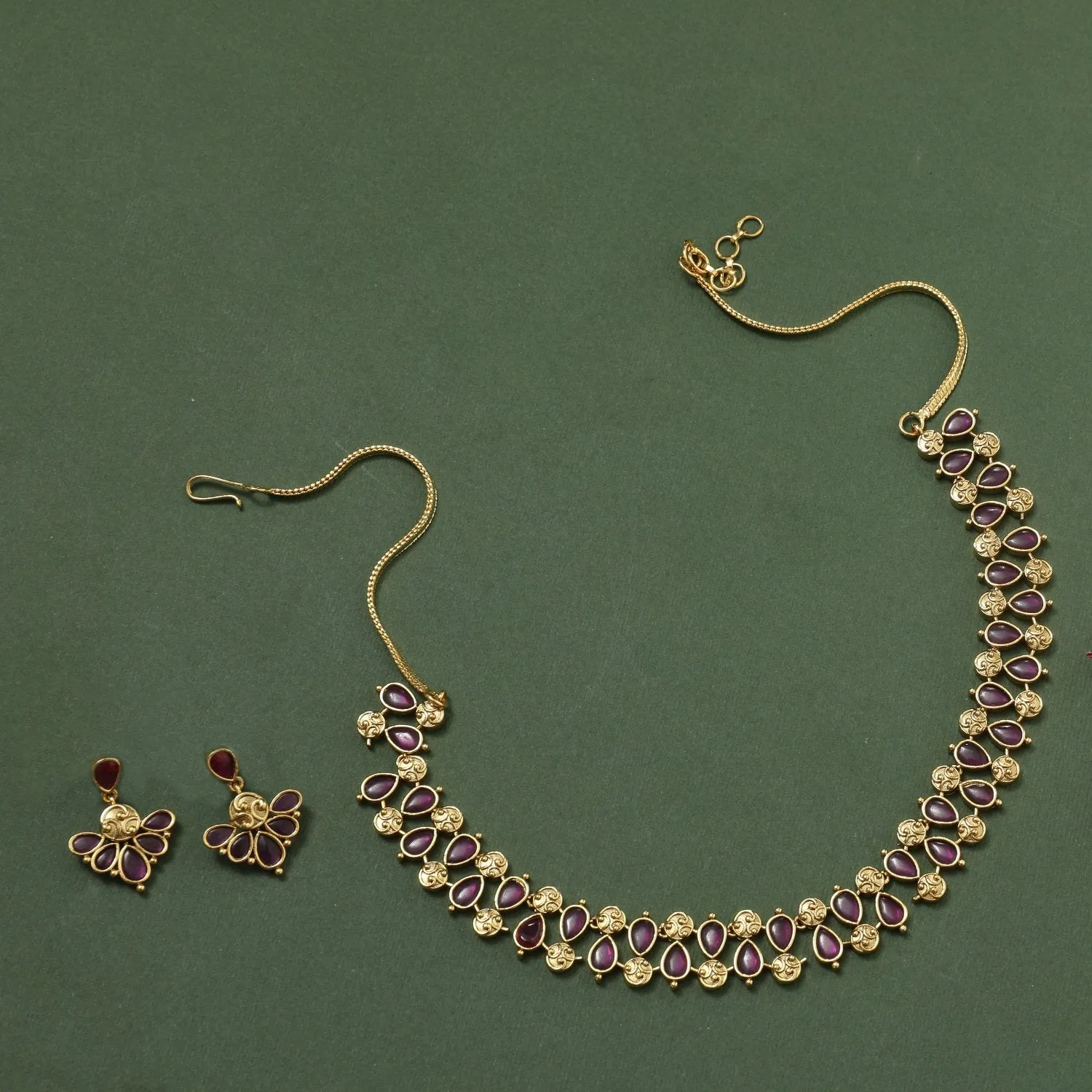 Nirvana Antique Red Kempu Necklace Set