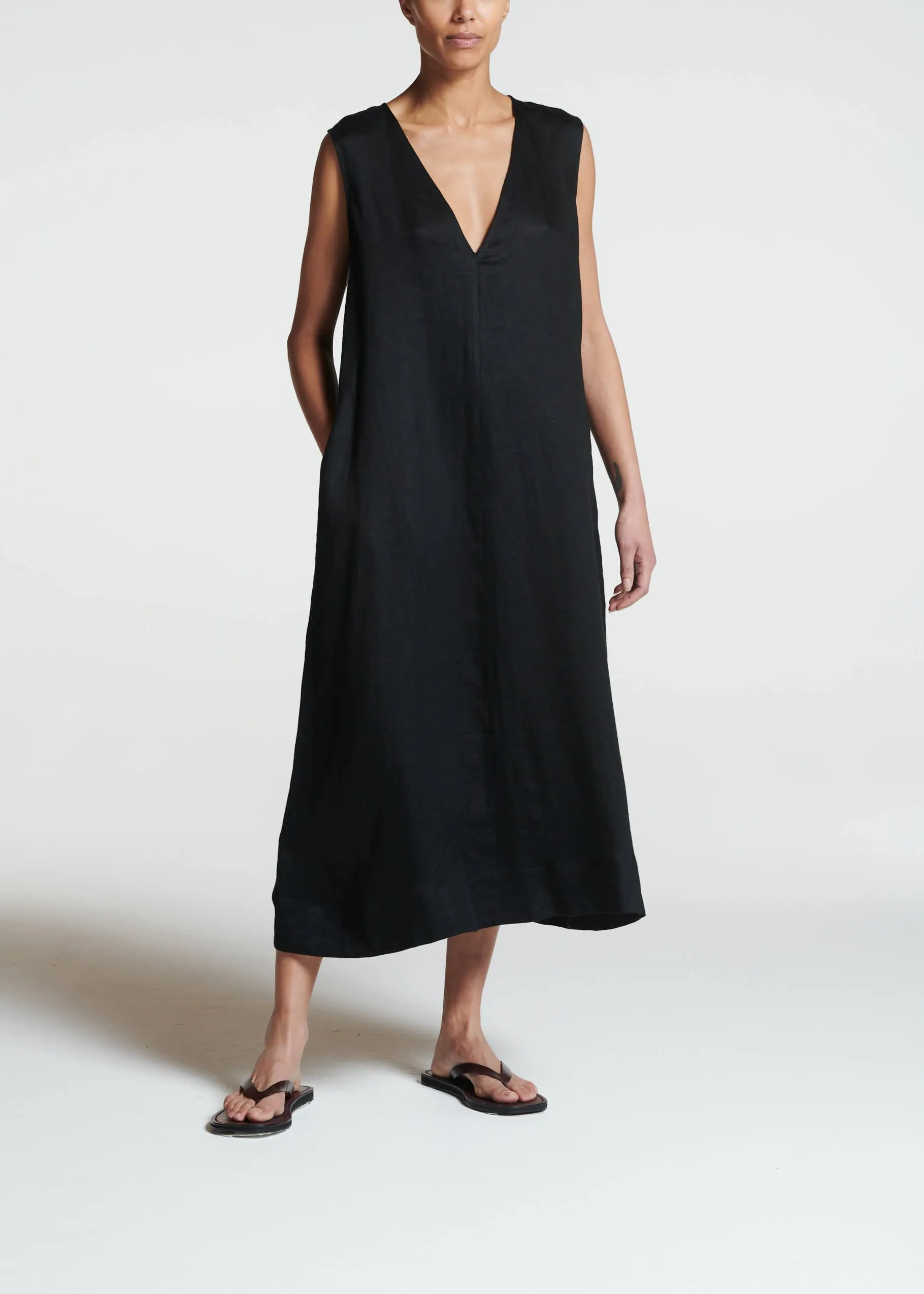 Nisha Black Heavy Linen Dress