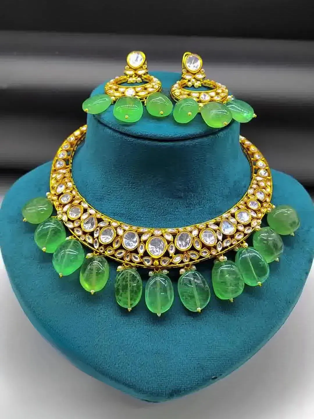 Nita Ambani Inspired Emerald Green Hasli