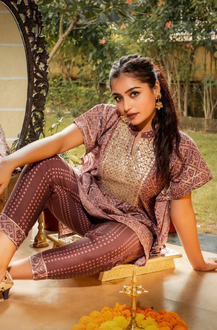 NOOR by ISHNYA - Rosewood Short Kaftan Set with Embroidered Pants