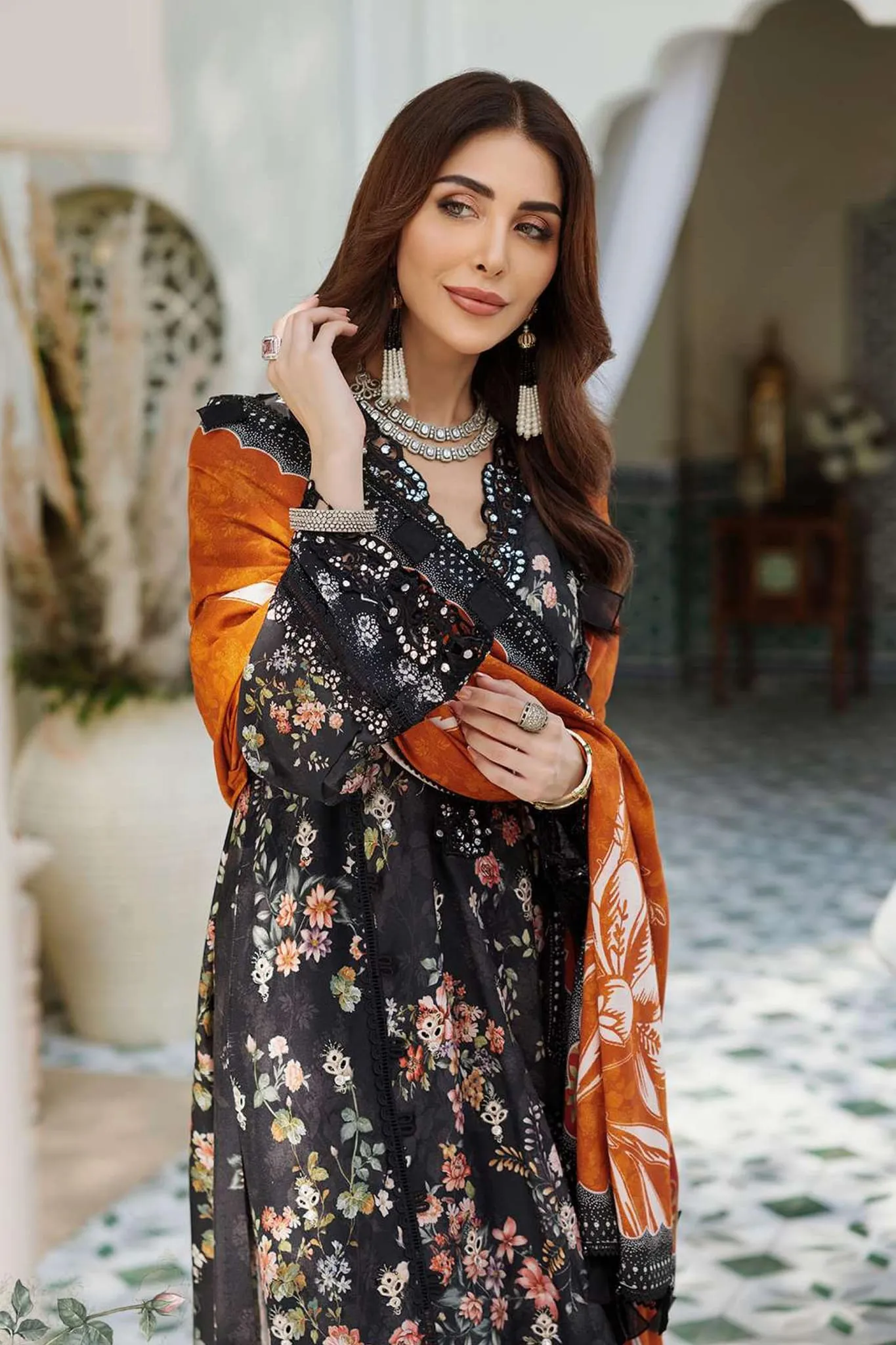 Noor By Sadia Asad Unstitched 3 Piece Embroidered Linen Collection'2022-D-01-A