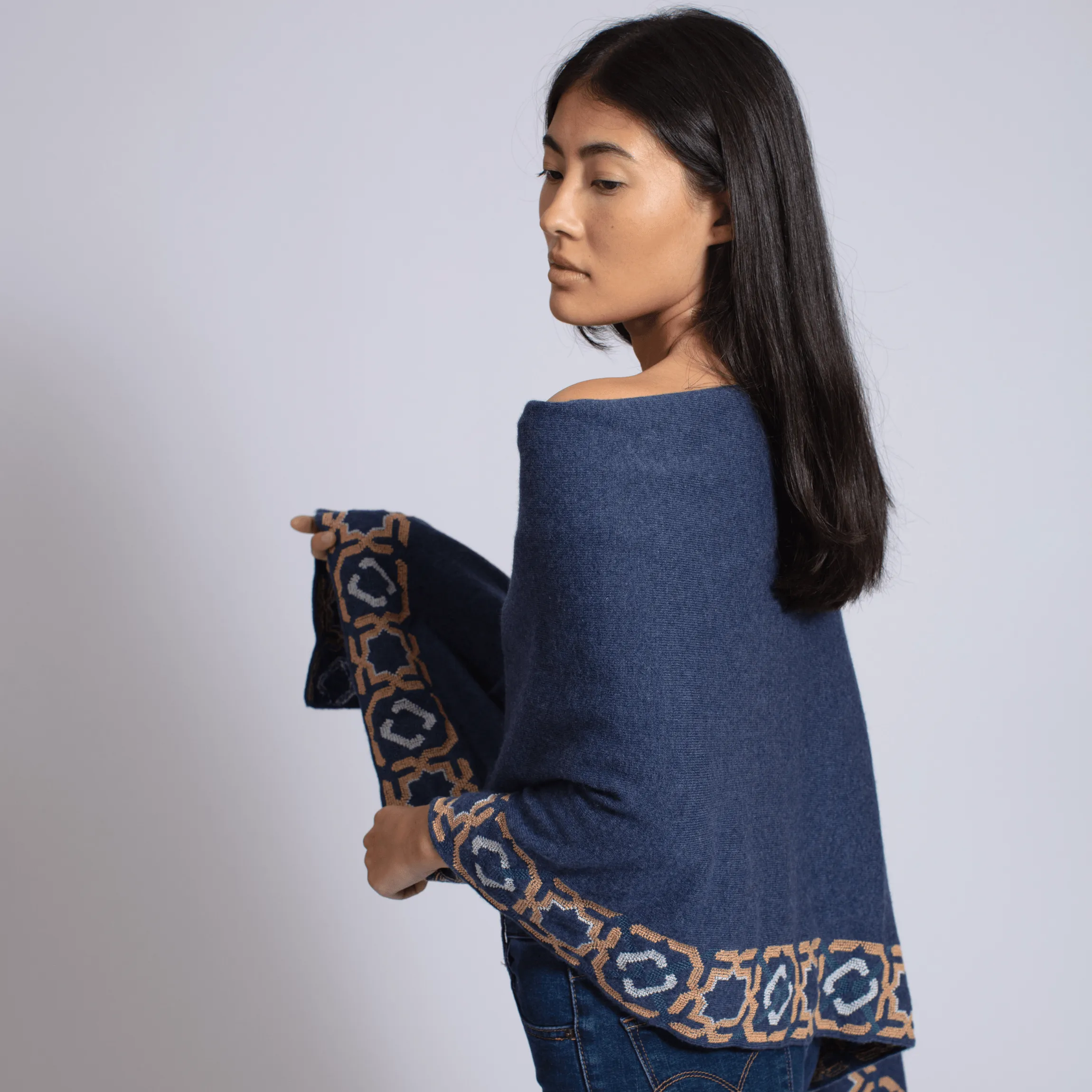 NOTTE BLUE CASHMERE PONCHO