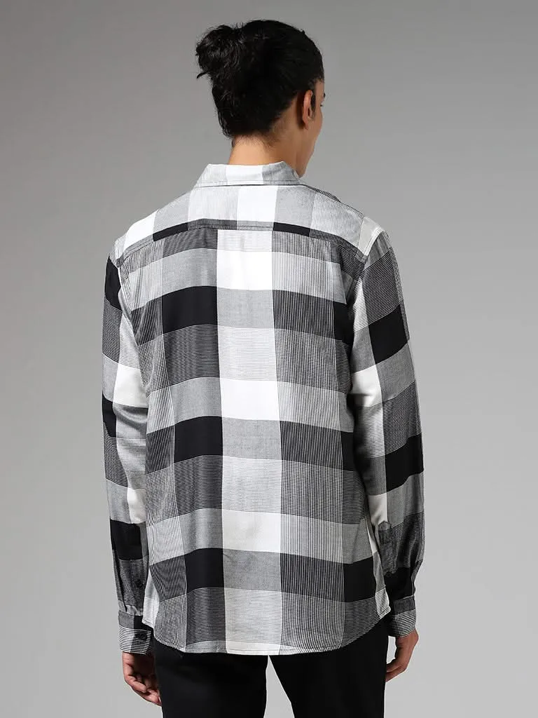 Nuon Black Checked Slim-Fit Shirt