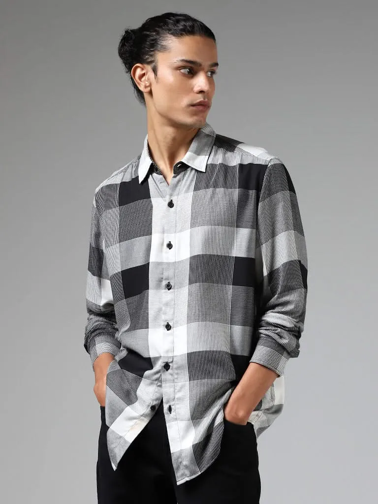 Nuon Black Checked Slim-Fit Shirt