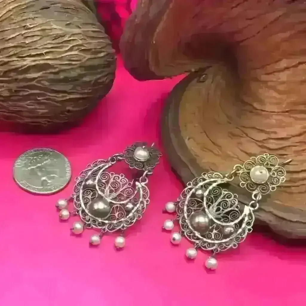 Oaxacan vintage Silver filigree earrings with pearls, circa 1960