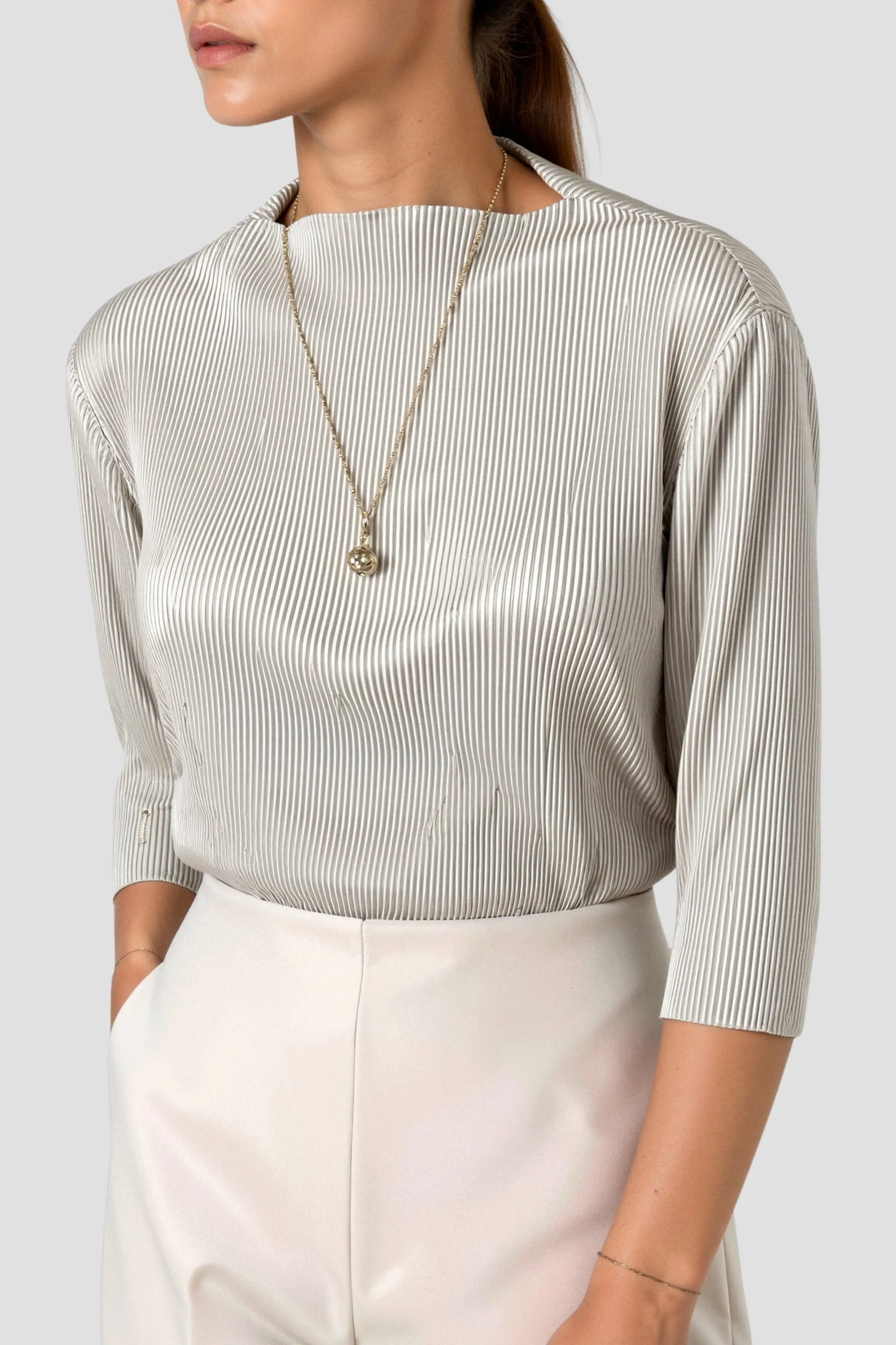 Old Money Elegant Half-Sleeve Women's Boat Neck Textured Blouse