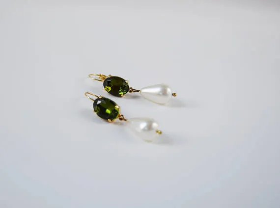 Olive Crystal and Pearl Earring - Medium Oval Stone, medium Pearl