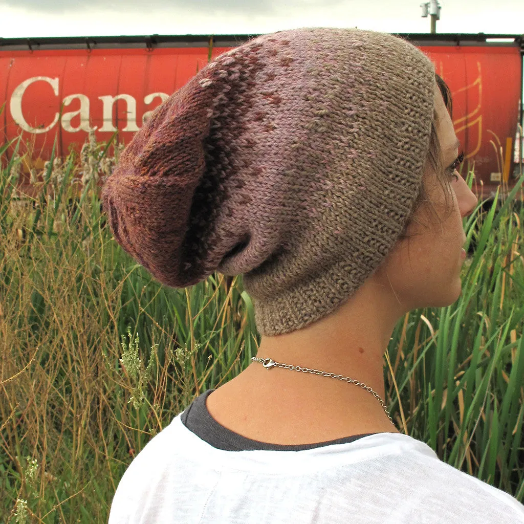 ombré slouchy hat {knitting pattern}