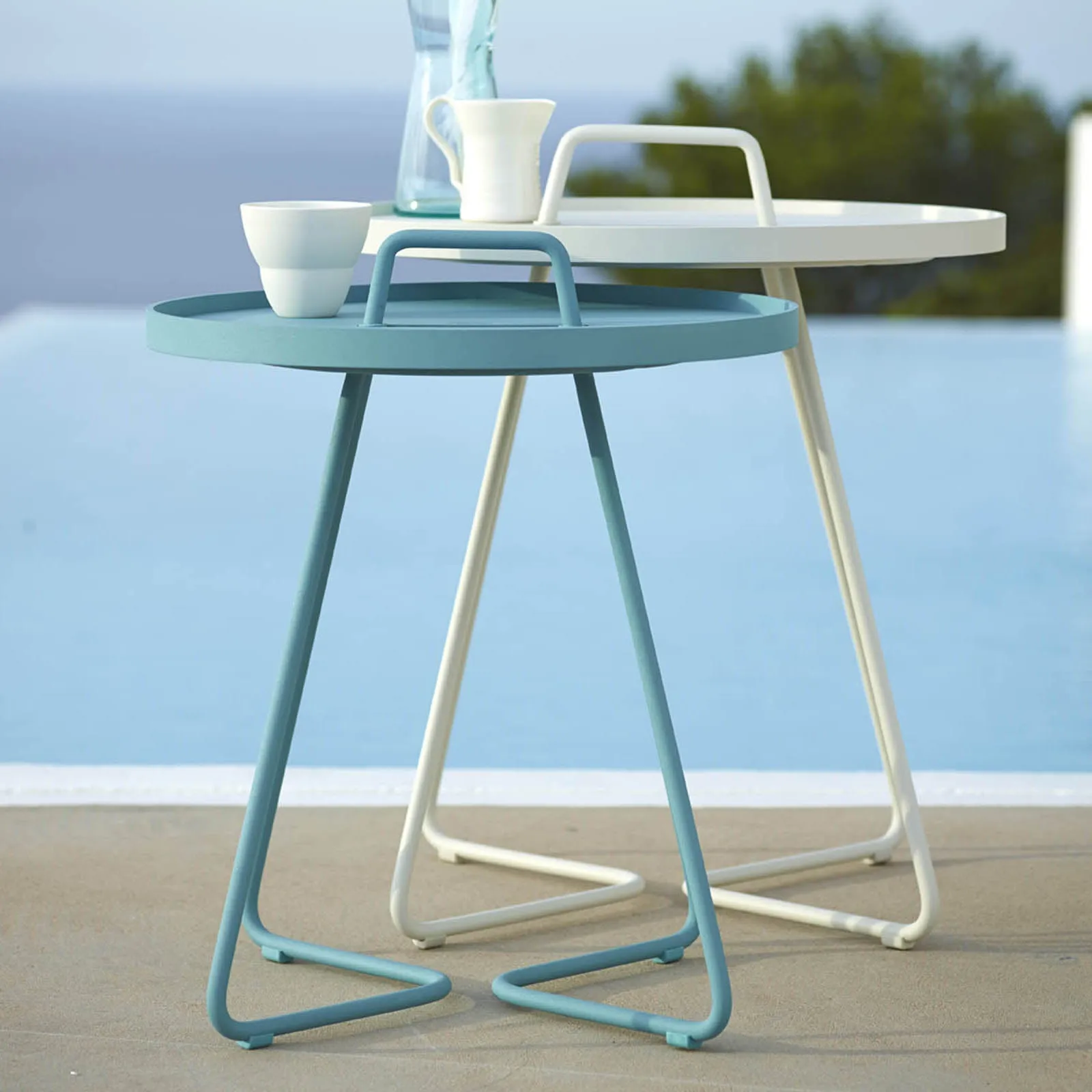 On The Move Indoor/Outdoor Side Table