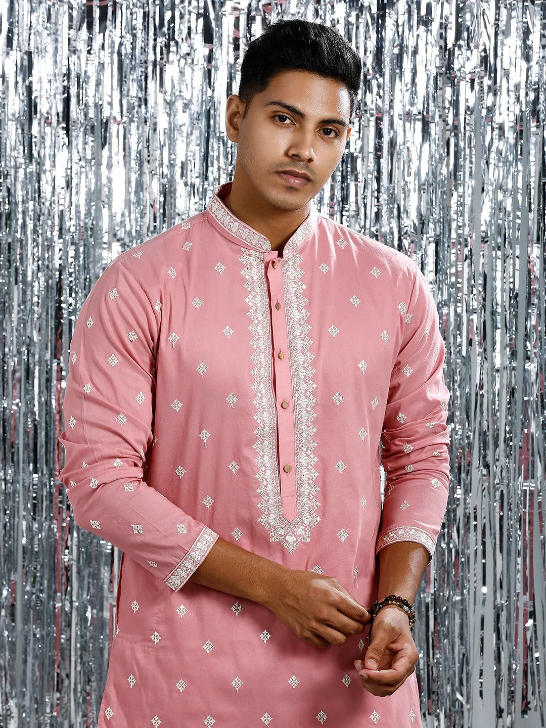 ORCHID PINK KURTA SET WITH INTRICATE EMBROIDERY AROUND NECKLINE