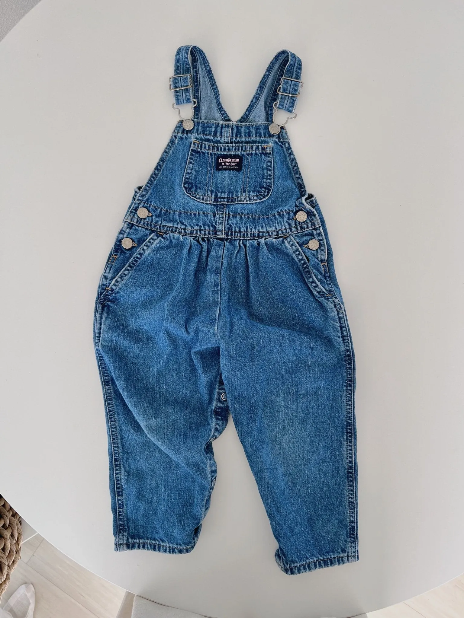 Oshkosh overall pre loved 3t