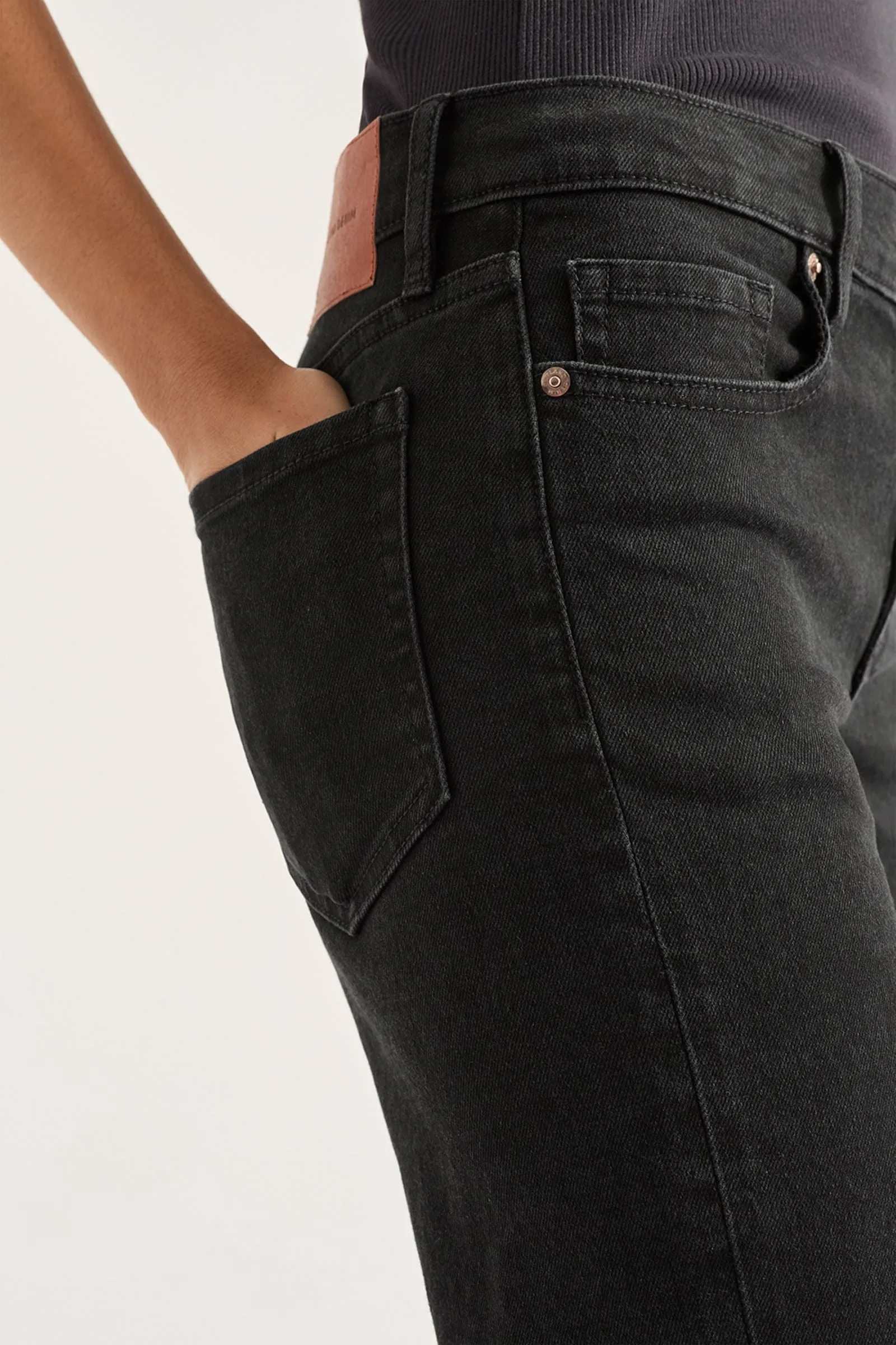 Outland Elise Jeans - Black