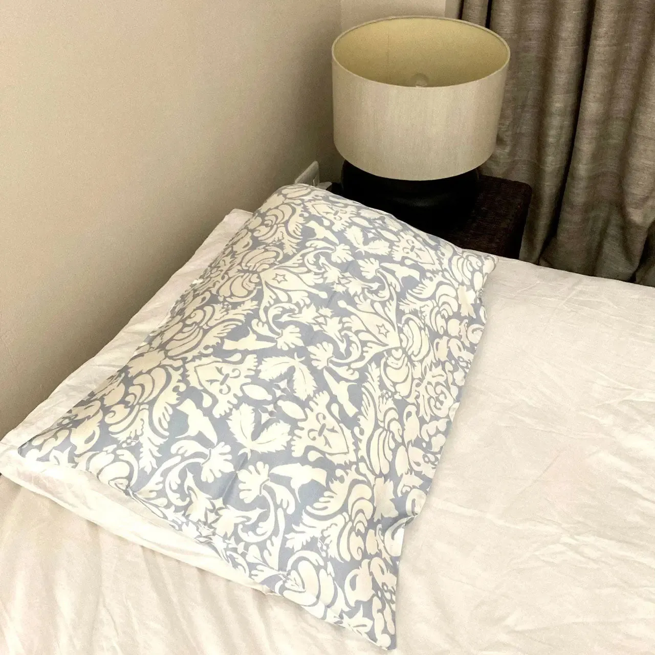 Pale Blue With White Hummingbird Damask Pattern Silk Pillowcase