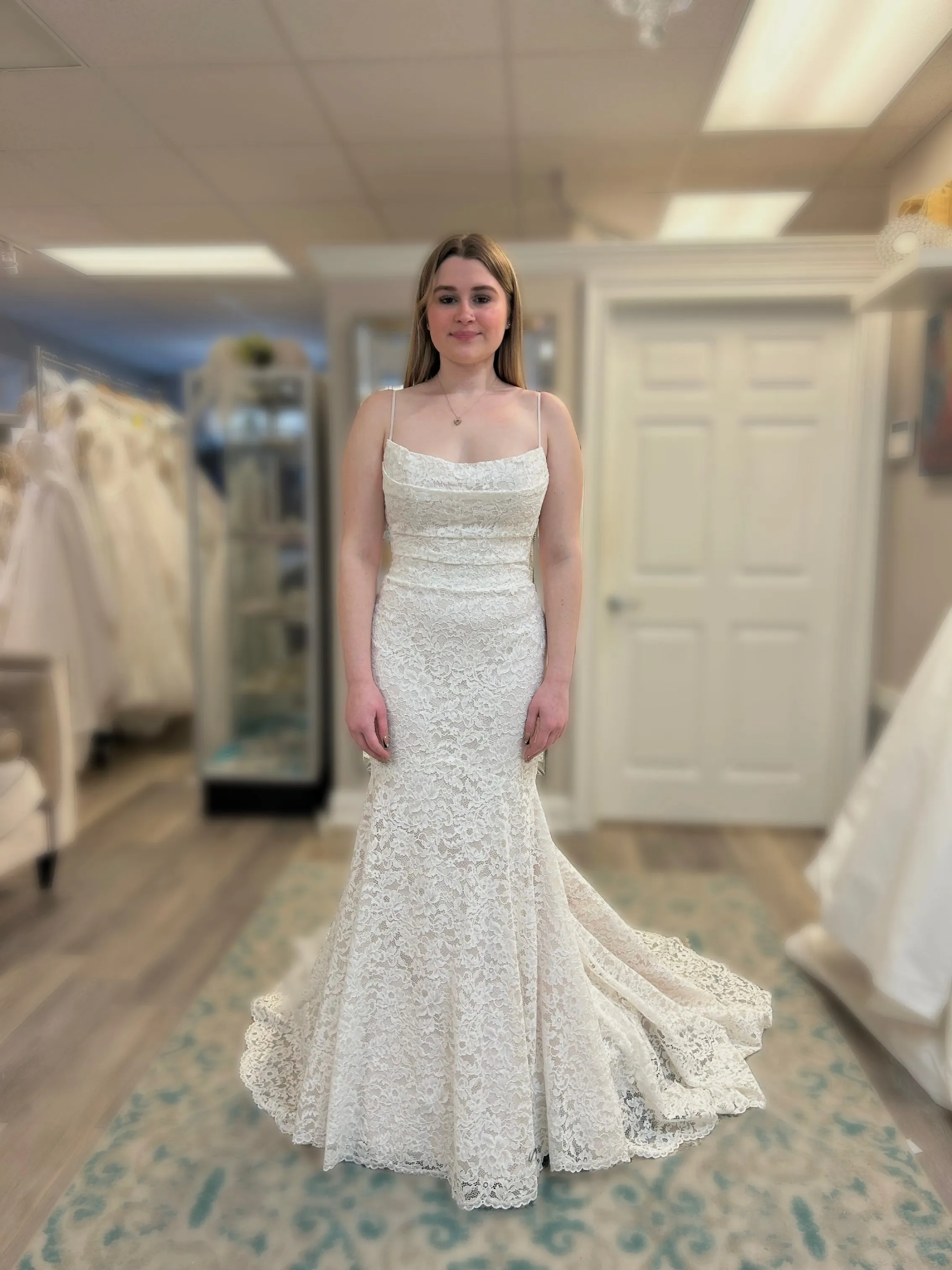 Paloma Blanca 5007 Wedding Dress Sample