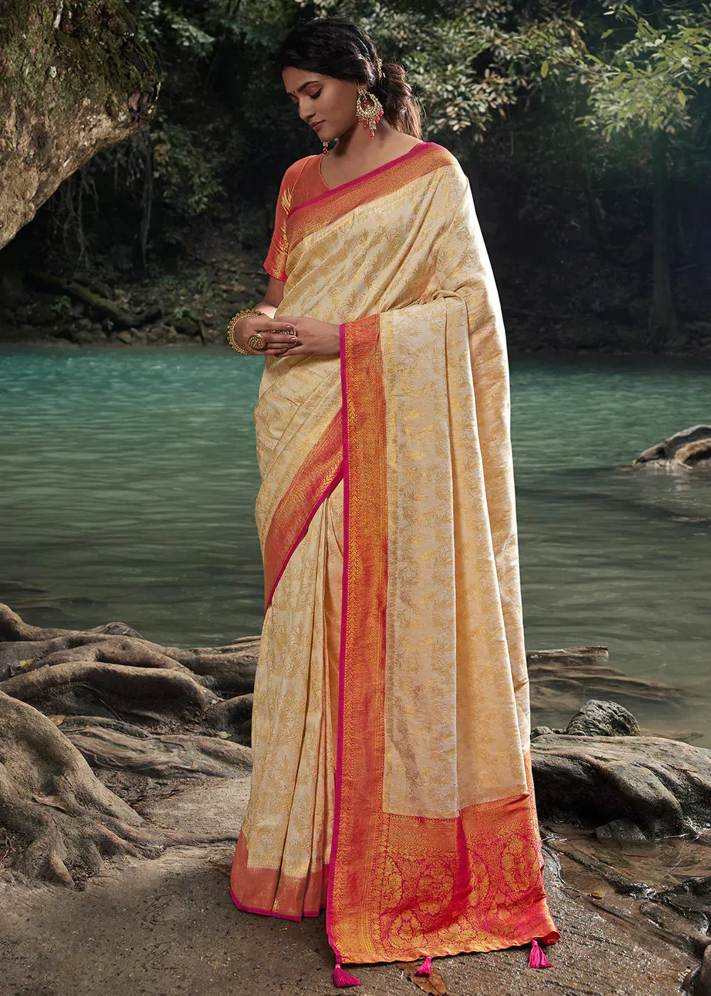 Parchment White Zari Woven Kanjivaram Silk Saree