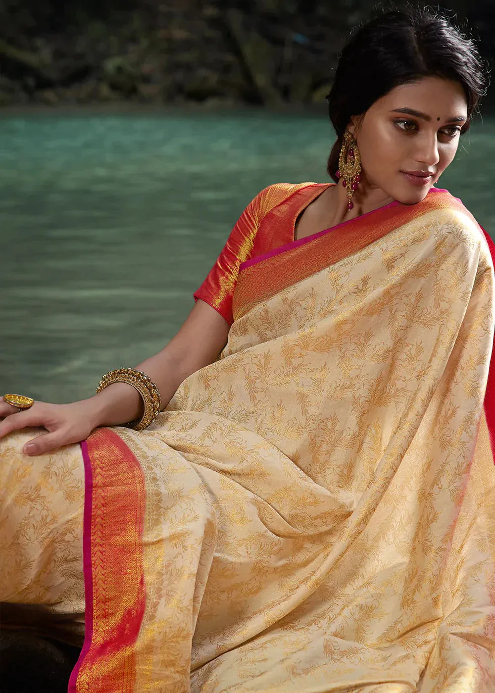 Parchment White Zari Woven Kanjivaram Silk Saree