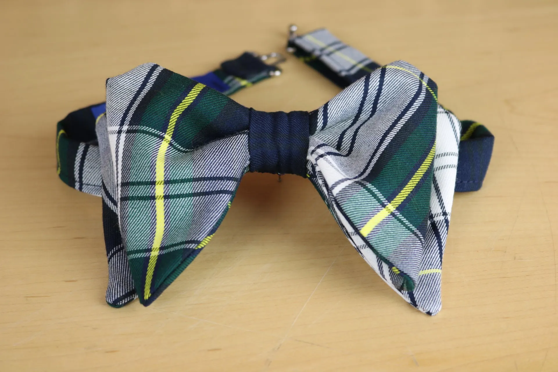 Parthenos Plaid Large Vintage Style Bow Tie