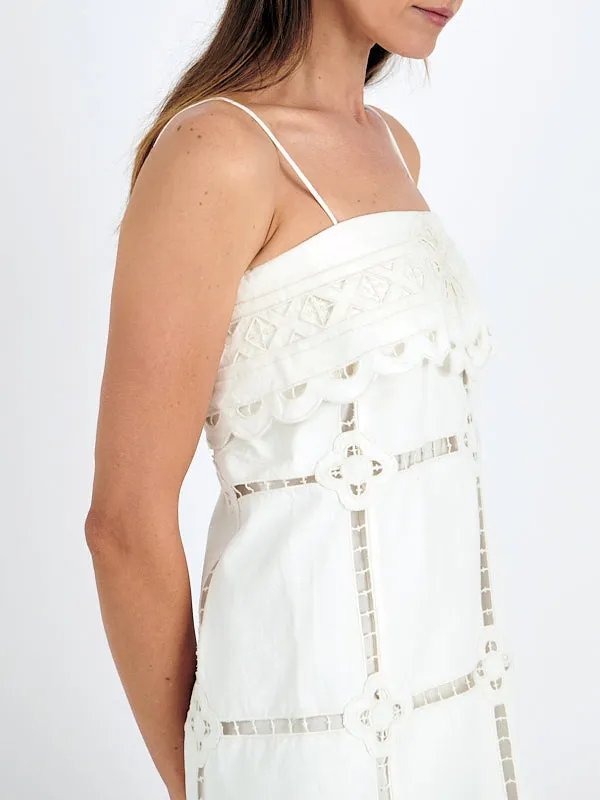 Parvedy Dress in White